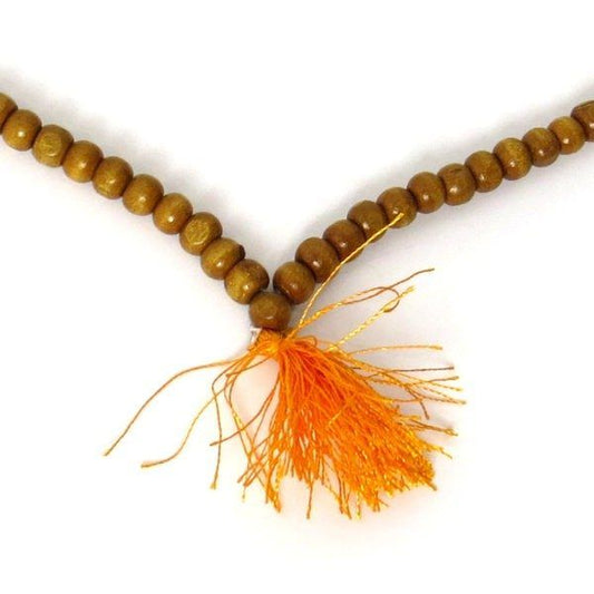 Mala budista de madera color claro