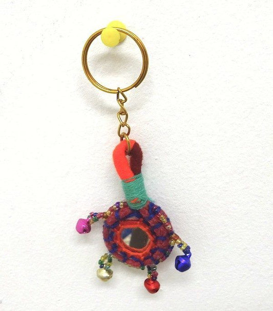 Llavero étnico de la India de tejido con espejito