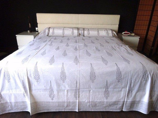 Colcha india de algodón con estampado de abetos