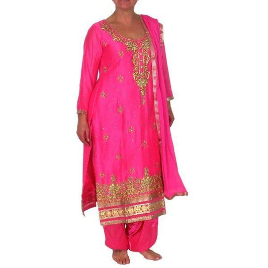 Conjunto punjabi de tres piezas con pedrería