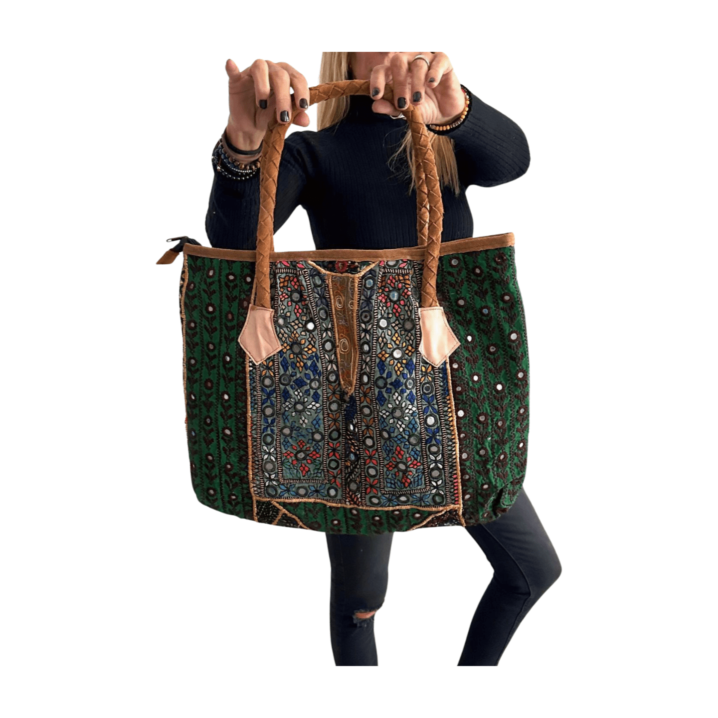 Bolso bohemio de piel con abalorios