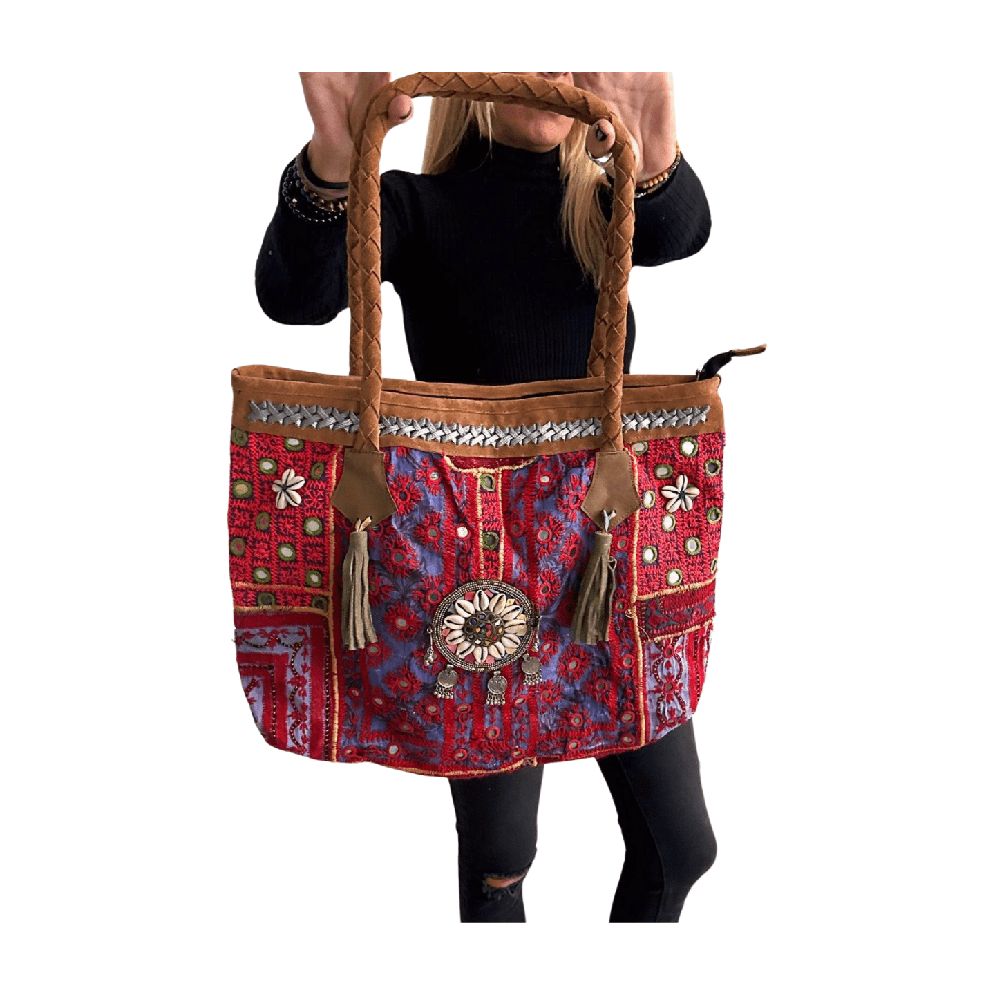 Bolso bohemio de piel con abalorios