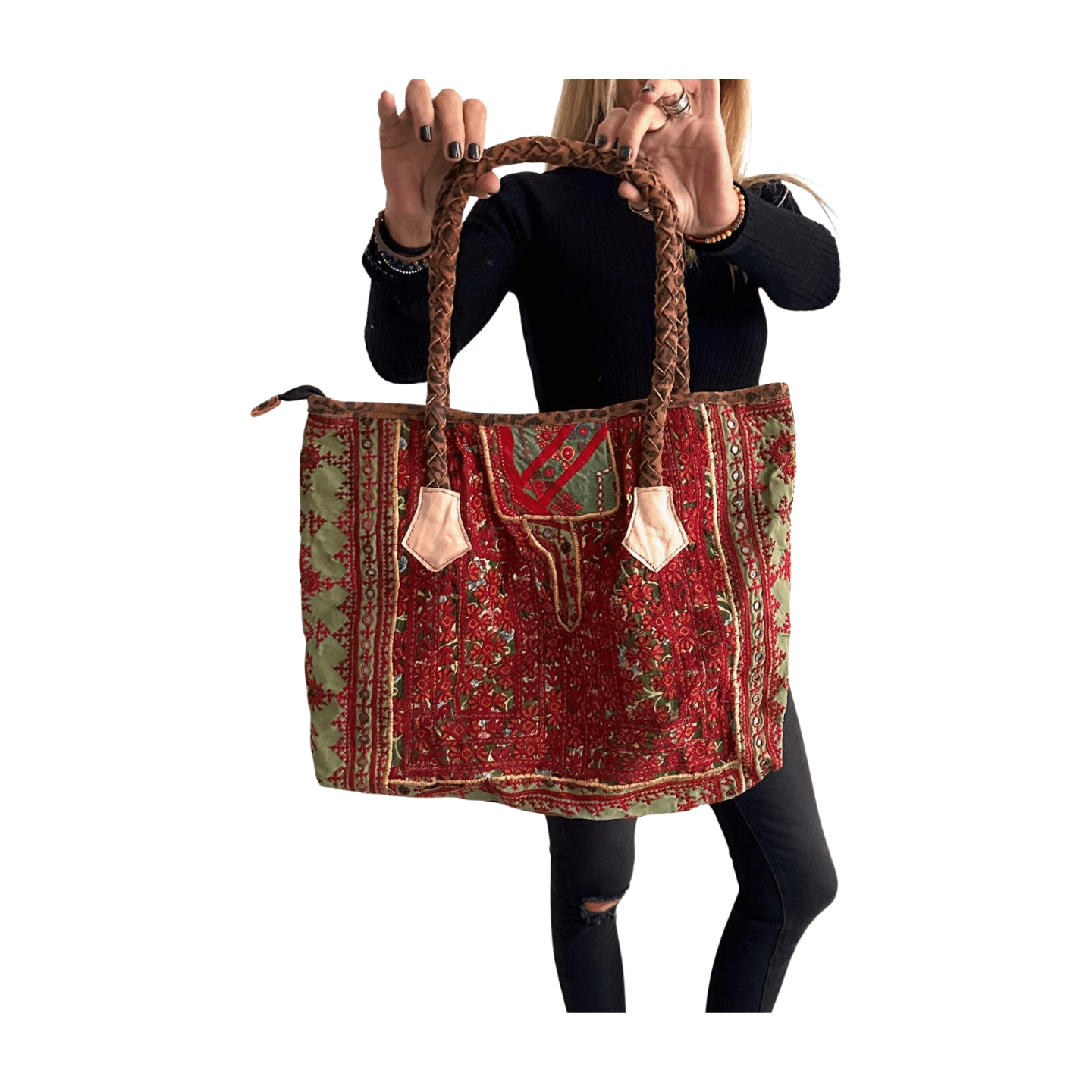 Bolso bohemio de piel con abalorios