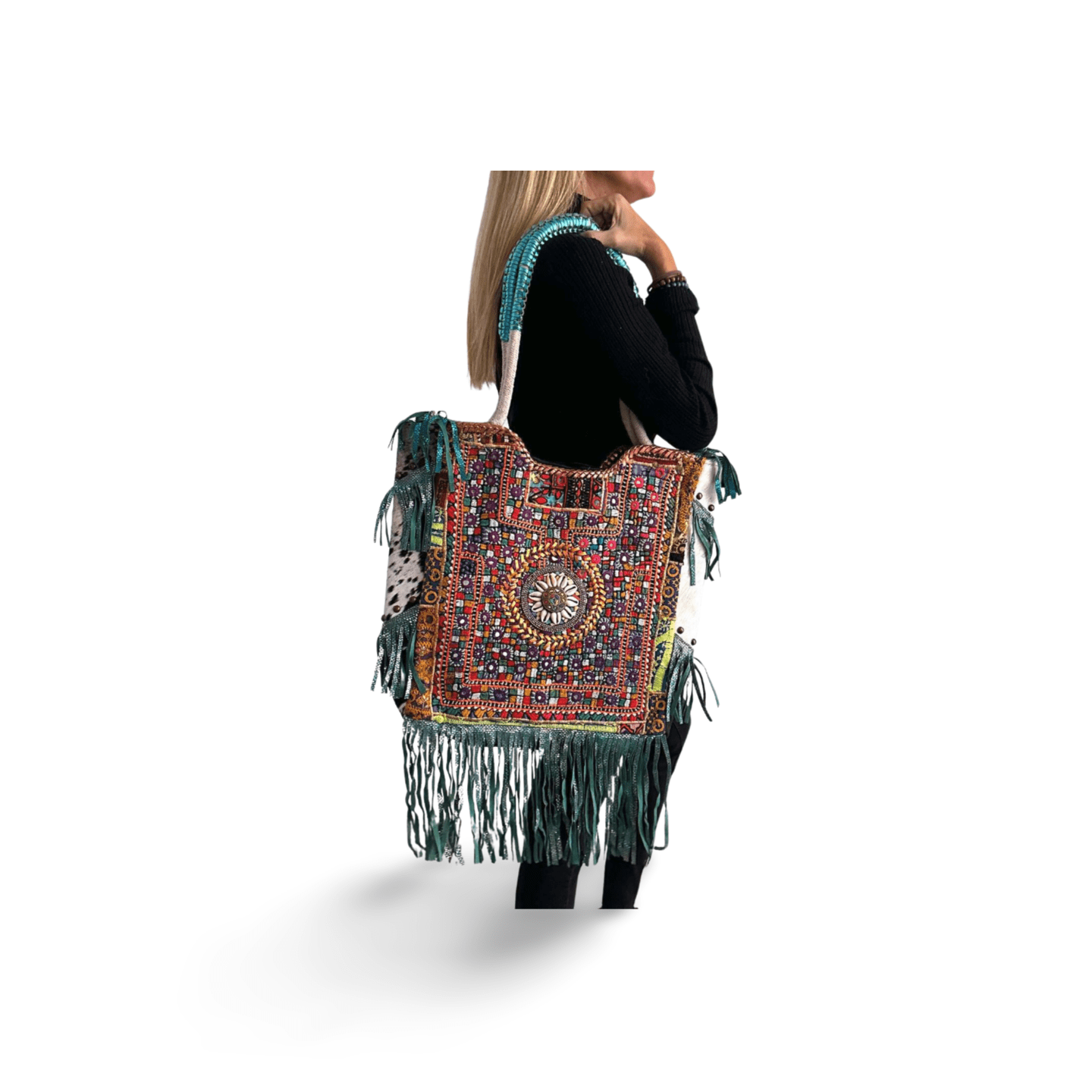 Bolso grande bohemio de piel con abalorios