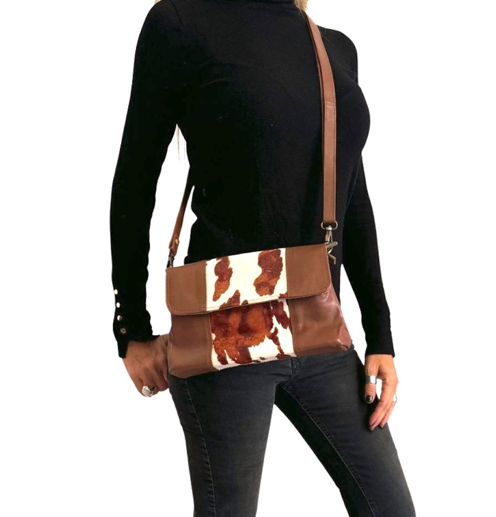 Bolso bandolera indio de piel estampado vaca