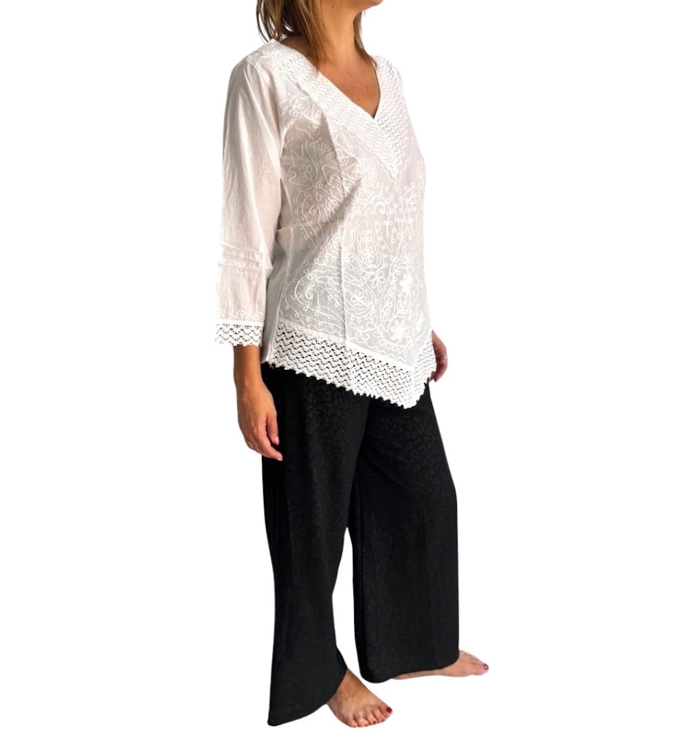 Camisa india de algodón blanca bordada
