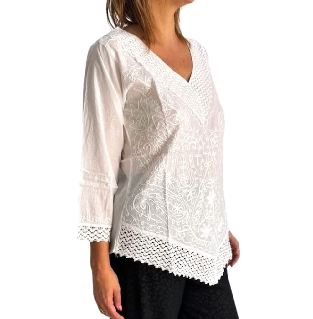 Camisa india de algodón blanca bordada