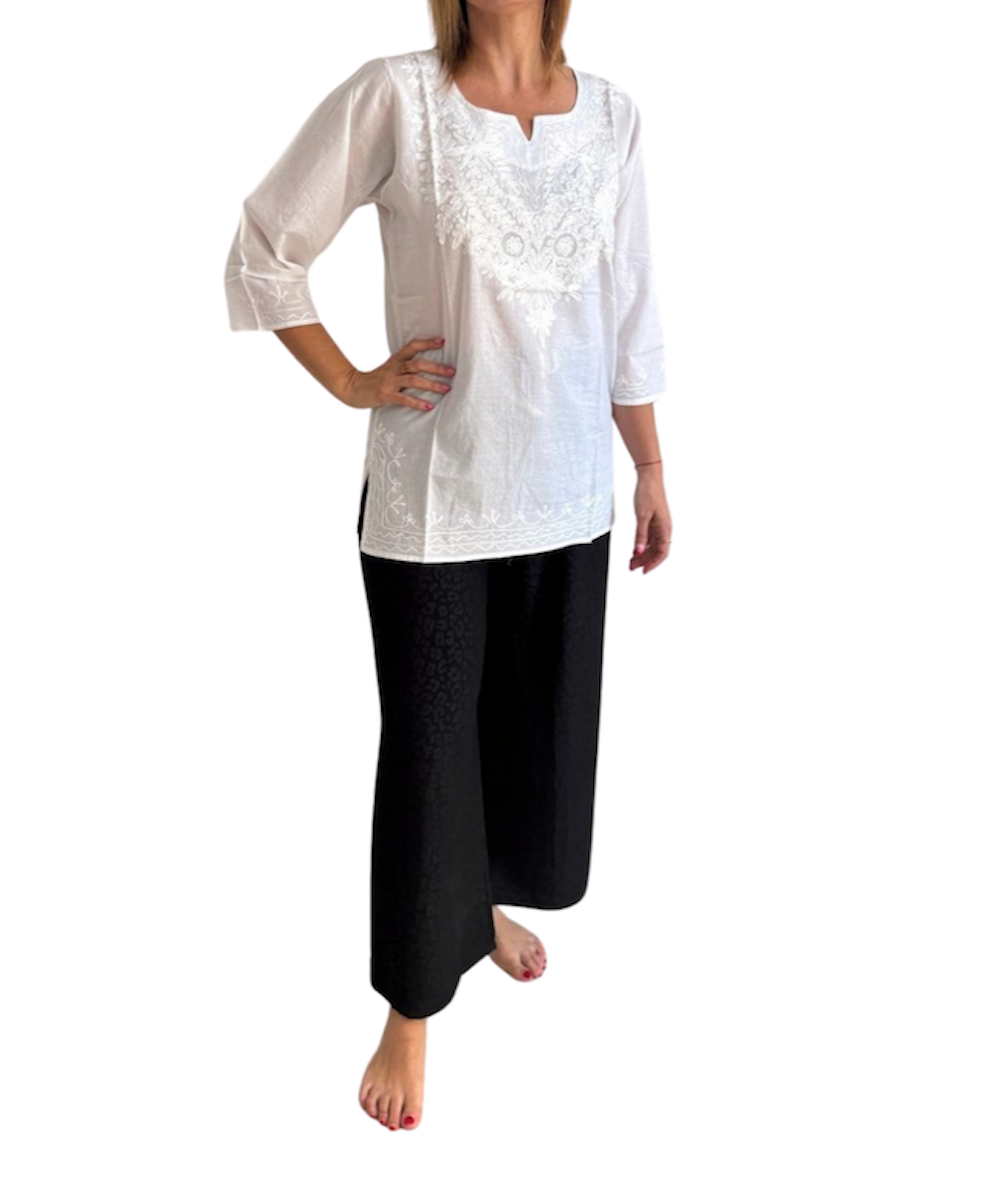 Camisa india de algodón blanca bordada