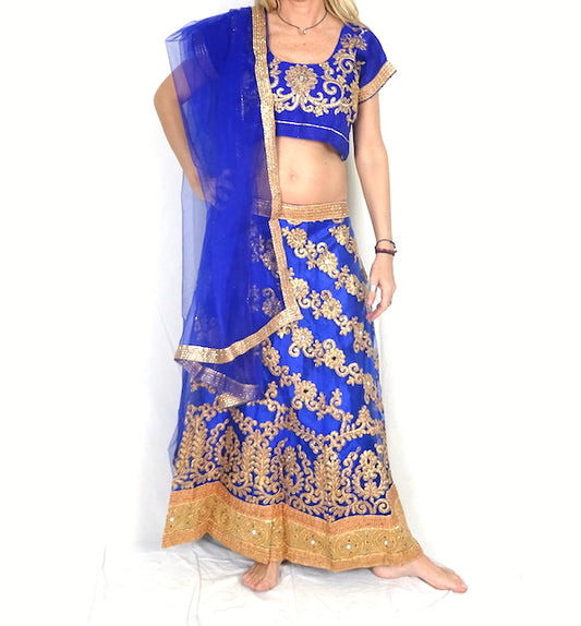 Conjunto Lengha choli y dupatta bordado azul y dorado