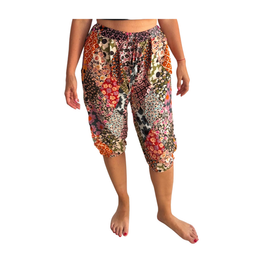 Pantalón indio corto estampado colores