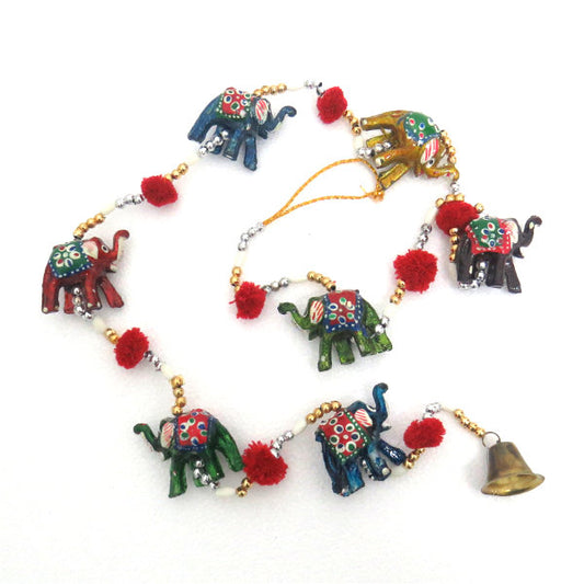 Móvil decorativo con elefantes colores