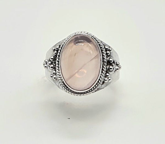 Anillo de plata con cuarzo rosa