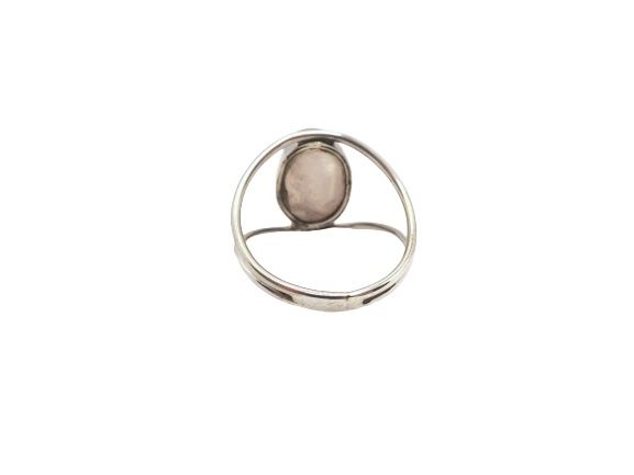 Anillo de plata con cuarzo rosa