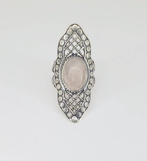Anillo de plata con cuarzo rosa