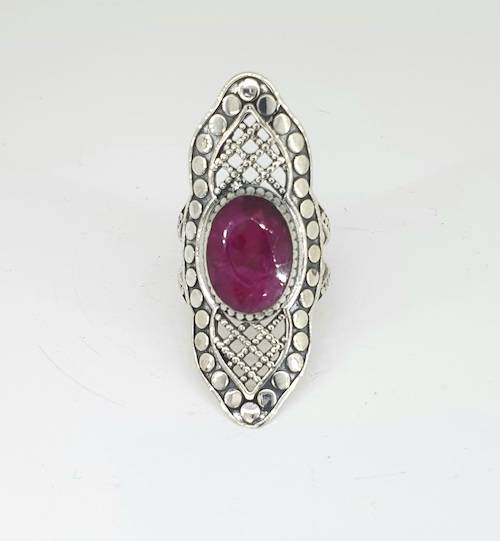 Anillo de plata con rubi de jaipur