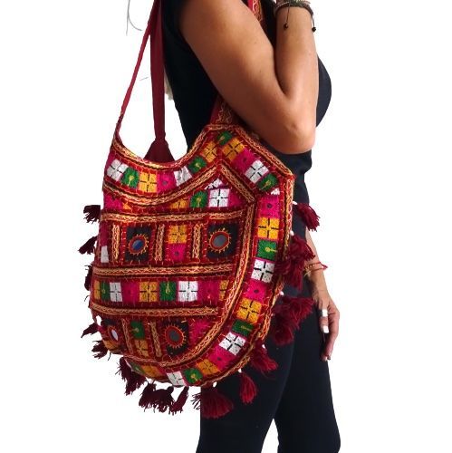 Bolso étnico con espejitos de la India
