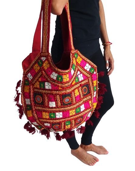 Bolso étnico con espejitos de la India