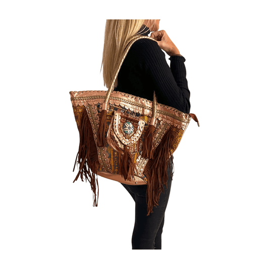 Capazo boho de piel con abalorios de la India