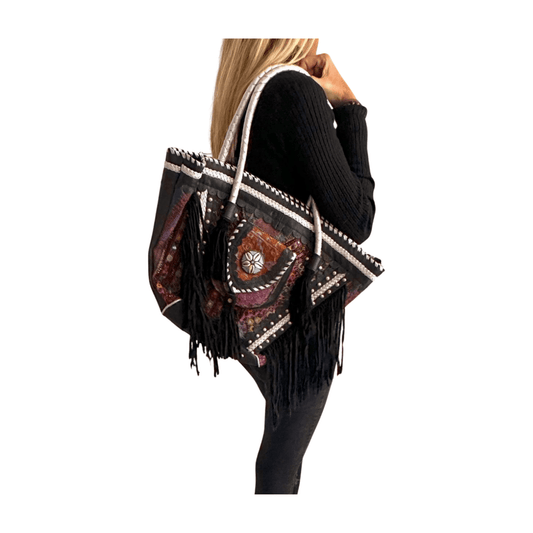 Capazo boho de piel con abalorios de la India