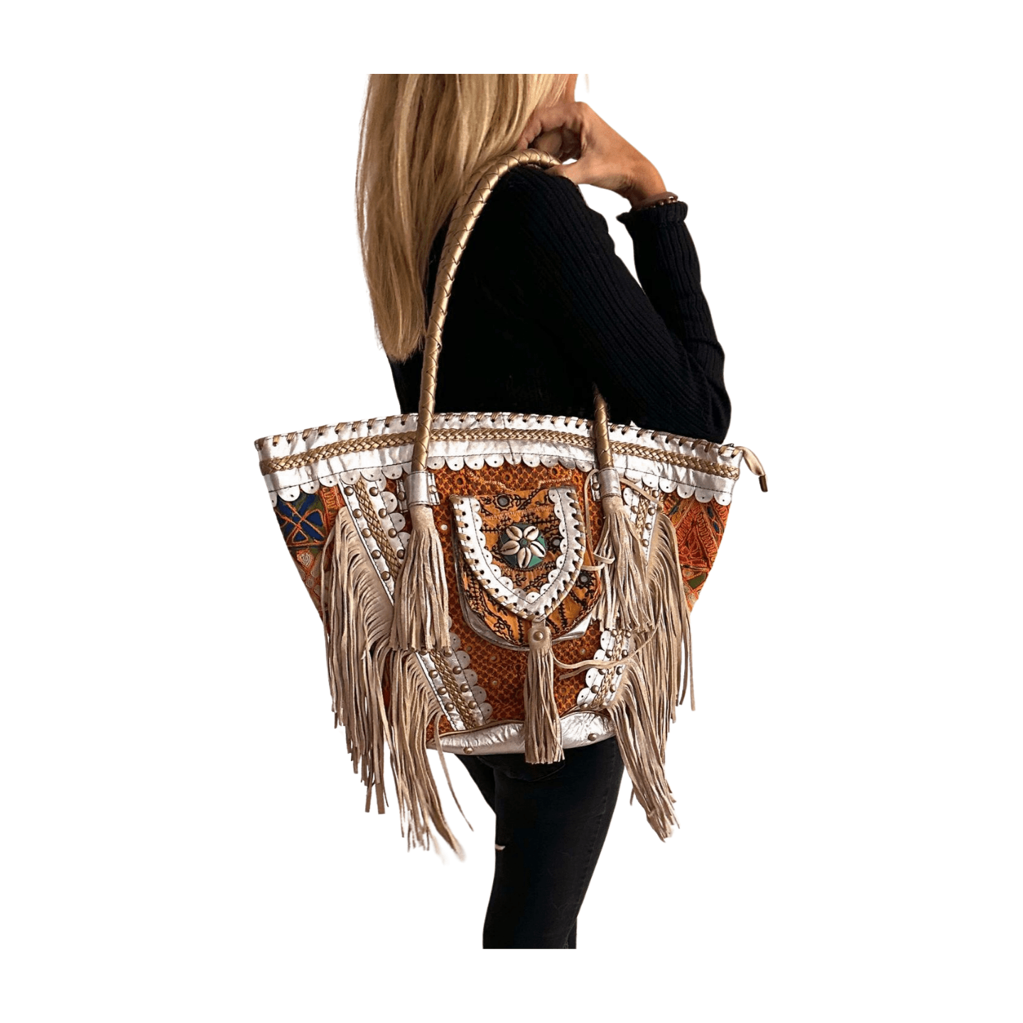 Capazo boho de piel con abalorios de la India