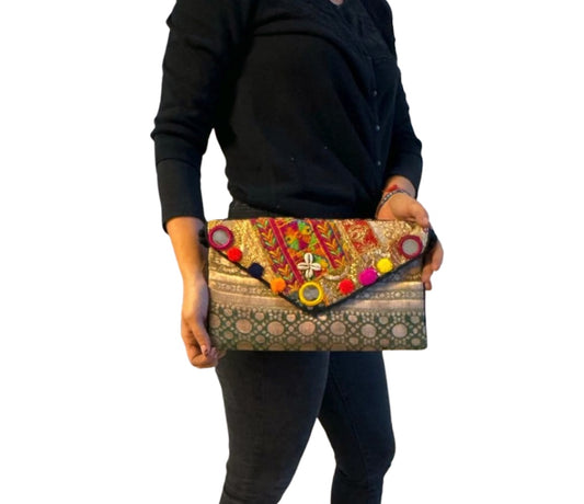 Bolso cartera de fiesta de seda