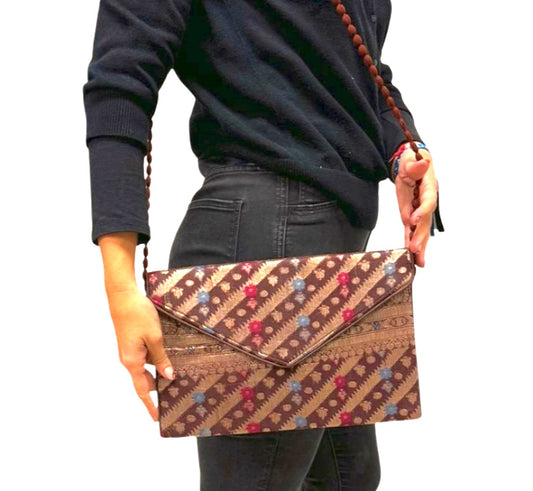 Bolso cartera de fiesta de seda