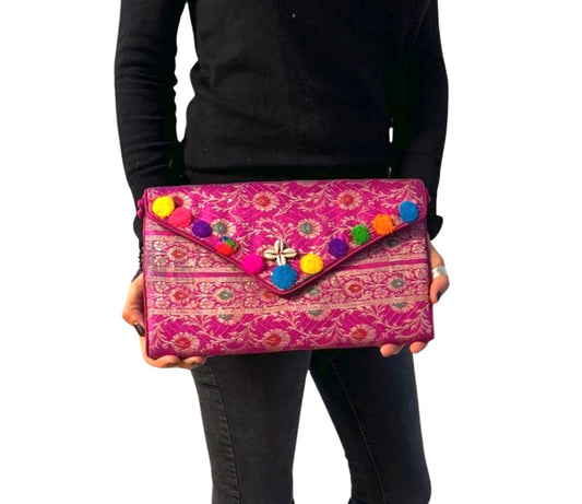 Bolso cartera de fiesta de seda