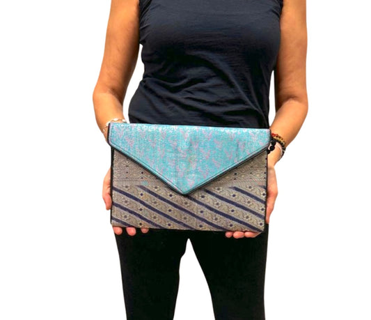 Bolso cartera de fiesta de seda