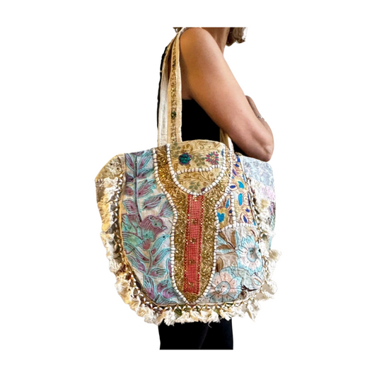 Bolso bohemio indio con pompones