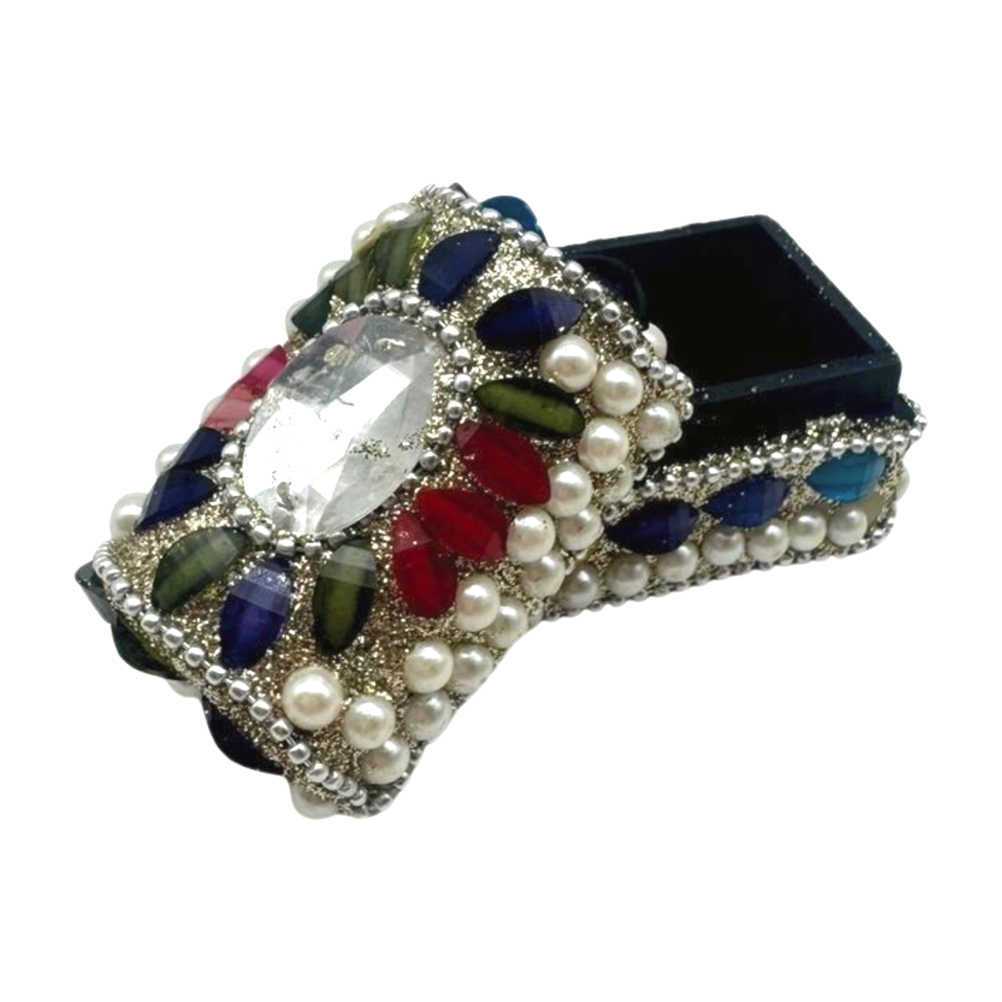 Caja india en forma de cofre con perlitas con cristales de colores