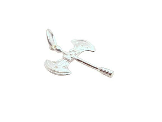 Colgante de plata con hacha