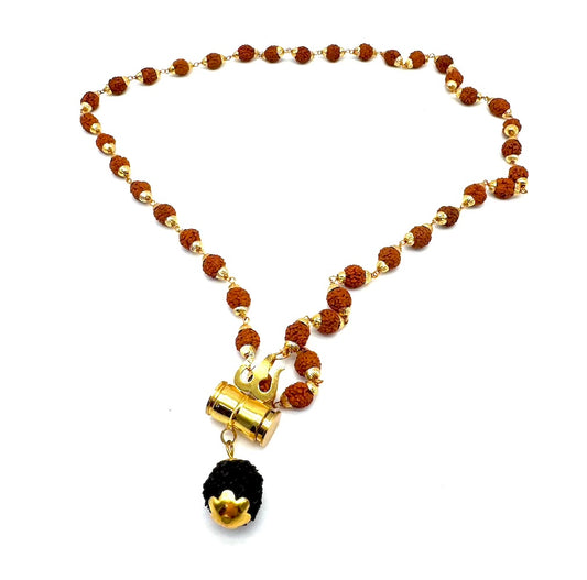 Collar de bisutería con rudraksha, cristal y tridente de Shiva