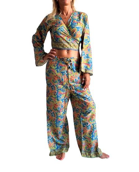 Conjunto de blusa y pantalón ancho de seda india