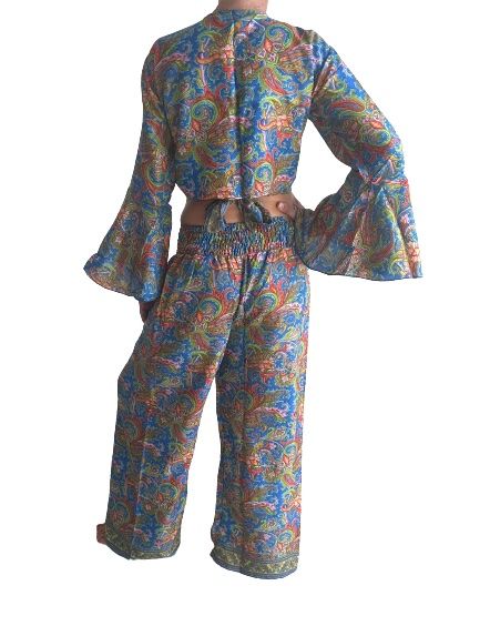Conjunto de blusa y pantalón superpuesto de seda india