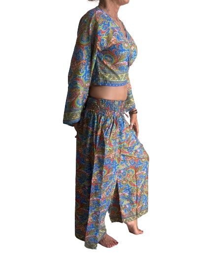 Conjunto de blusa y pantalón ancho de seda india