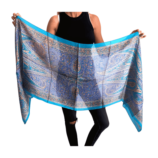 Pañuelo de seda de la india estampado azul claro