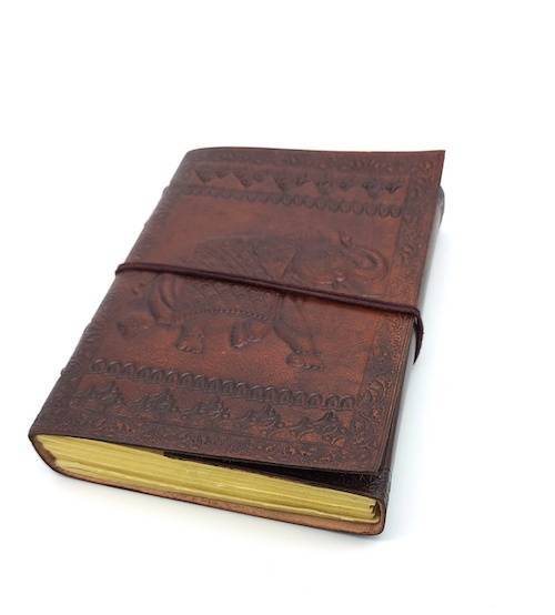 Libreta 100% ecológica India de piel con elefante