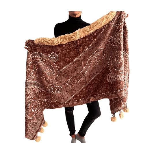 Pashmina de lana bordada con borlas y cuello de pelito-Modelo J