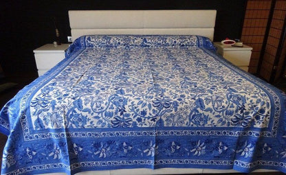 Colcha india de algodón con estampado de flores azules