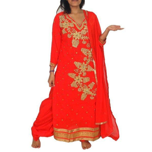 Conjunto punjabi de tres piezas con pedrería