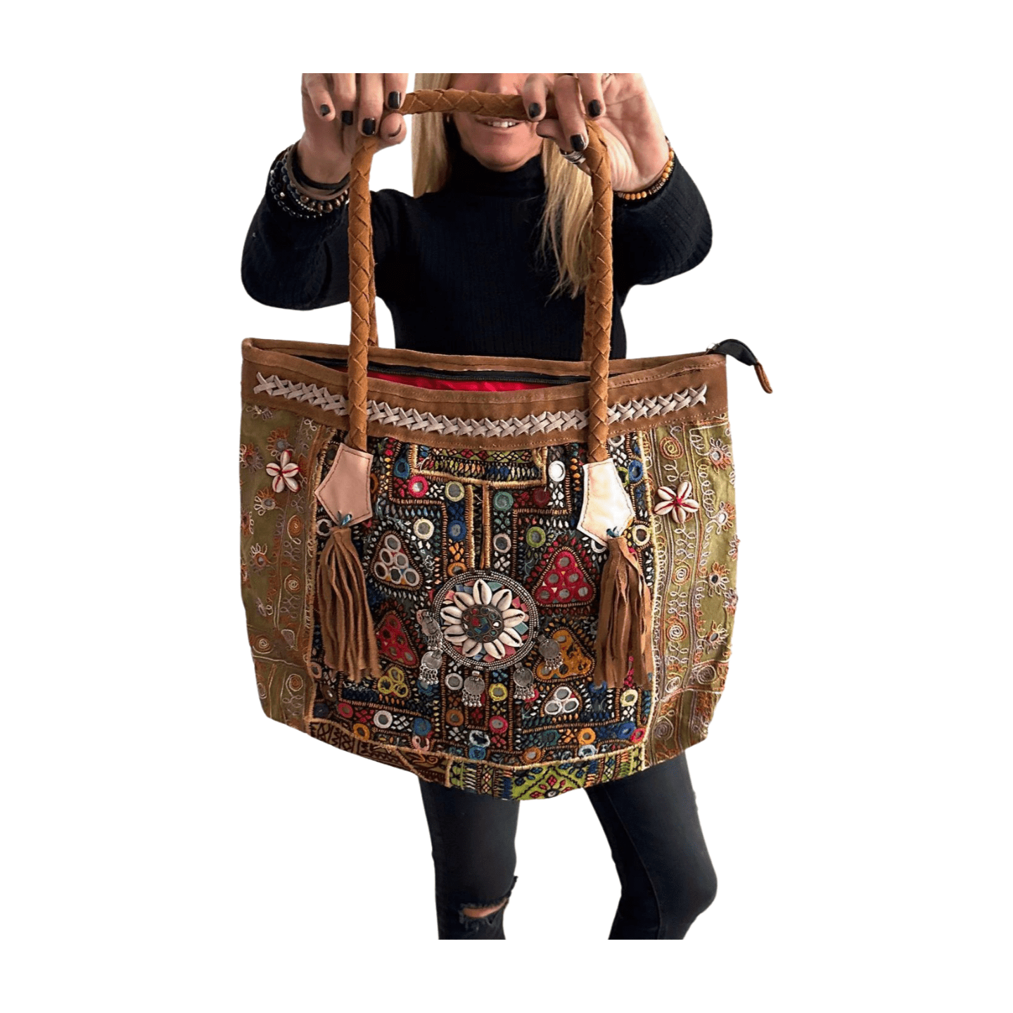 Bolso bohemio de piel con abalorios