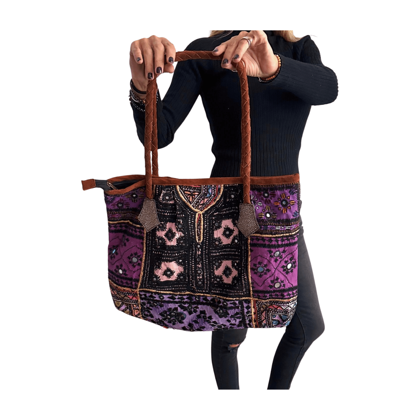Bolso bohemio de piel con abalorios