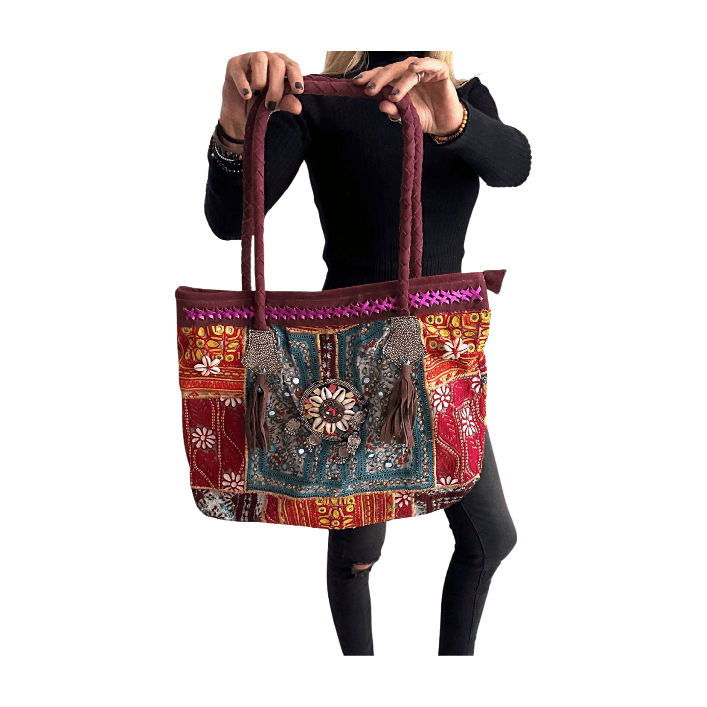 Bolso bohemio de piel con abalorios