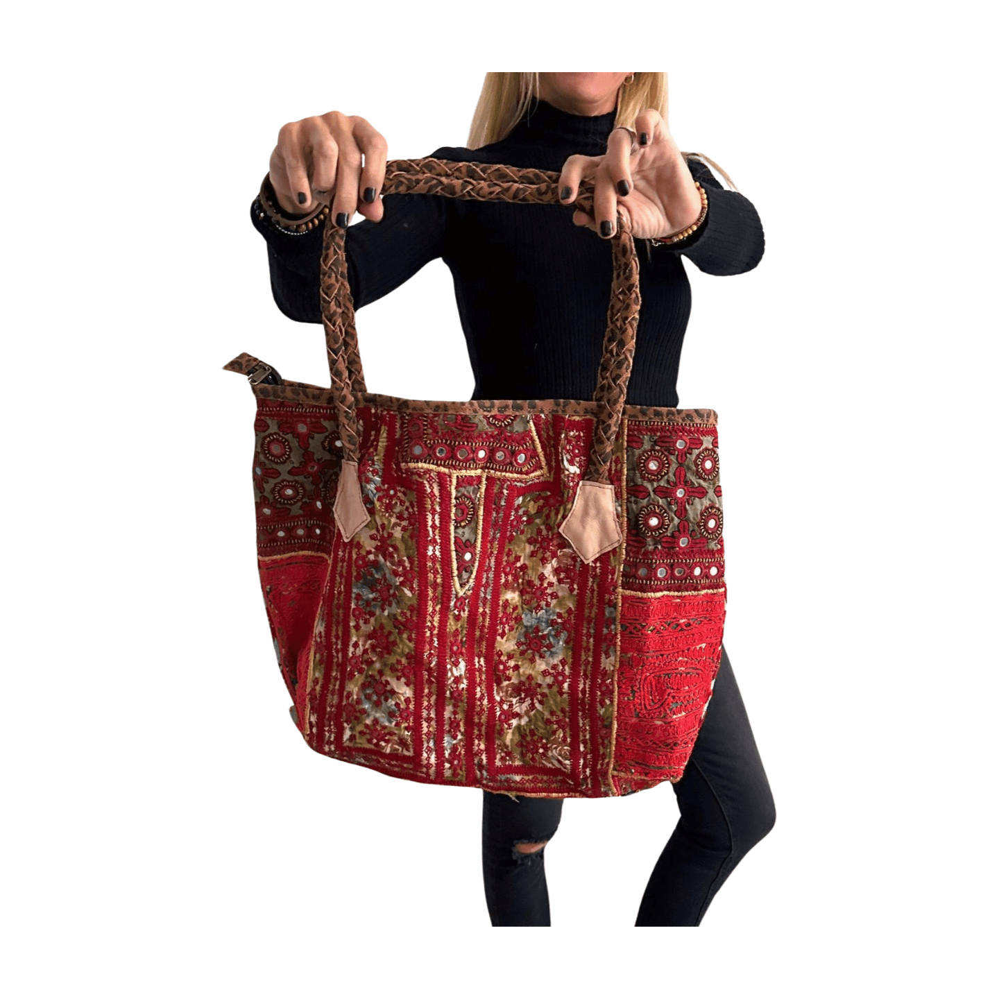 Bolso bohemio de piel con abalorios