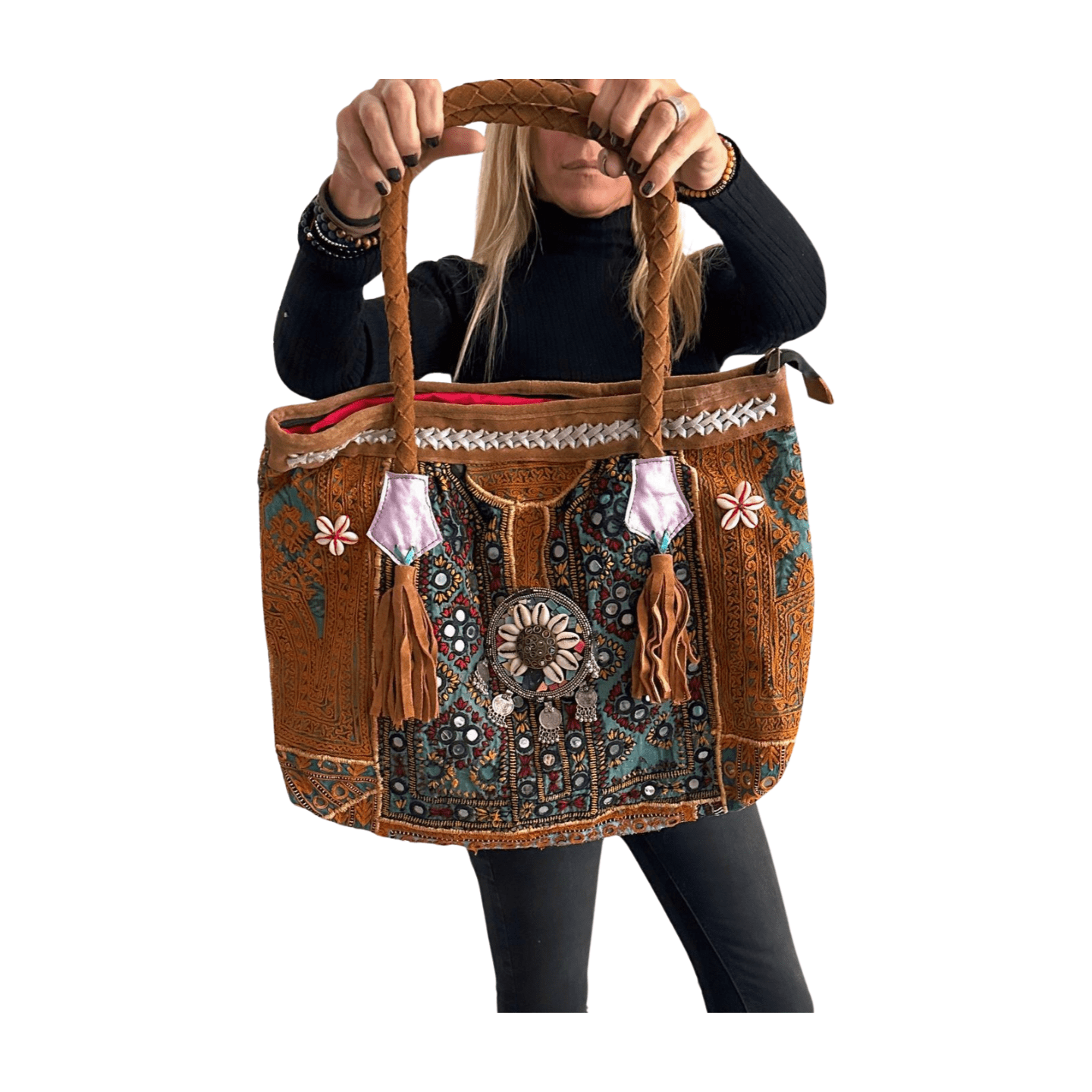 Bolso bohemio de piel con abalorios