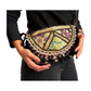 Bolso bohemio bandolera de patchwork con pompones