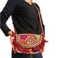 Bolso bohemio bandolera de patchwork con pompones