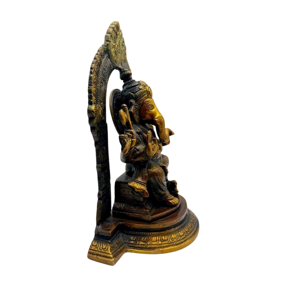 Figura de bronce del dios hindú Ganesh