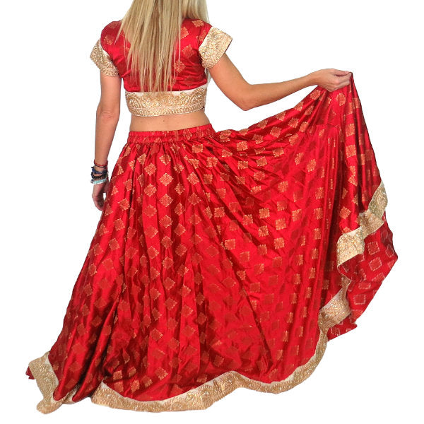 Conjunto Bollywood Lengha choli de seda con mucho vuelo