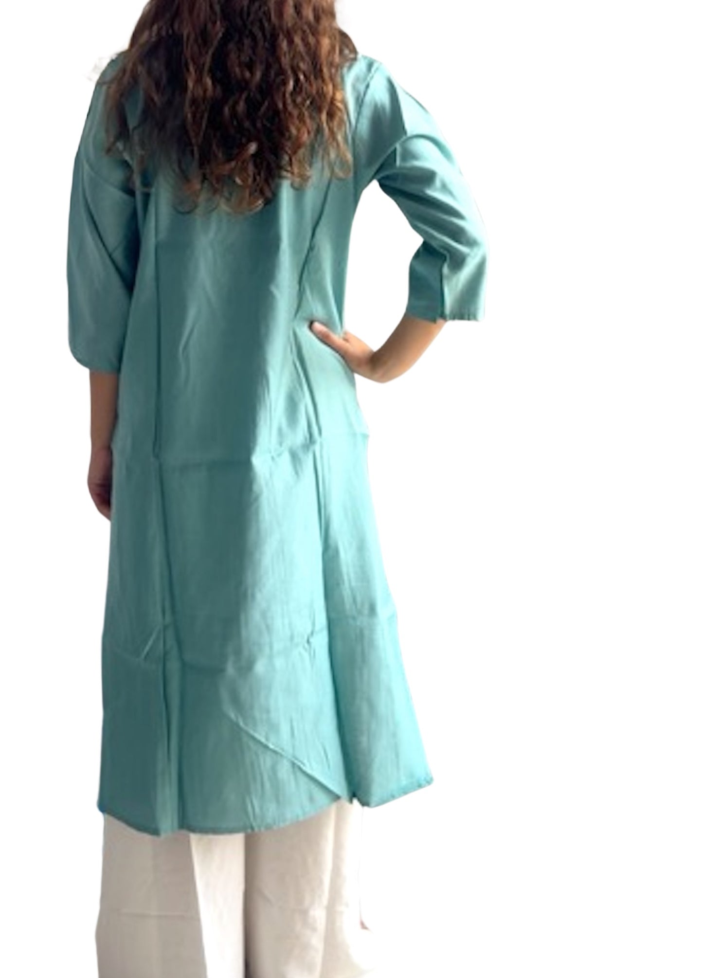 Kurti Aguamarina con Escote Bordado